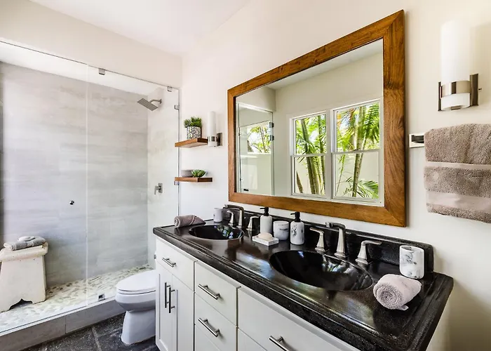 The Point Your Private Oceanfront Villa *